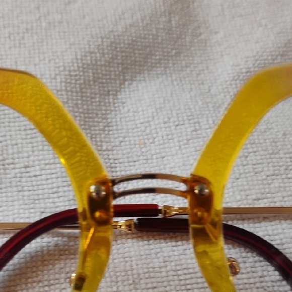 Multicolor Geometric Frame Glasses - Picture 4 of 10